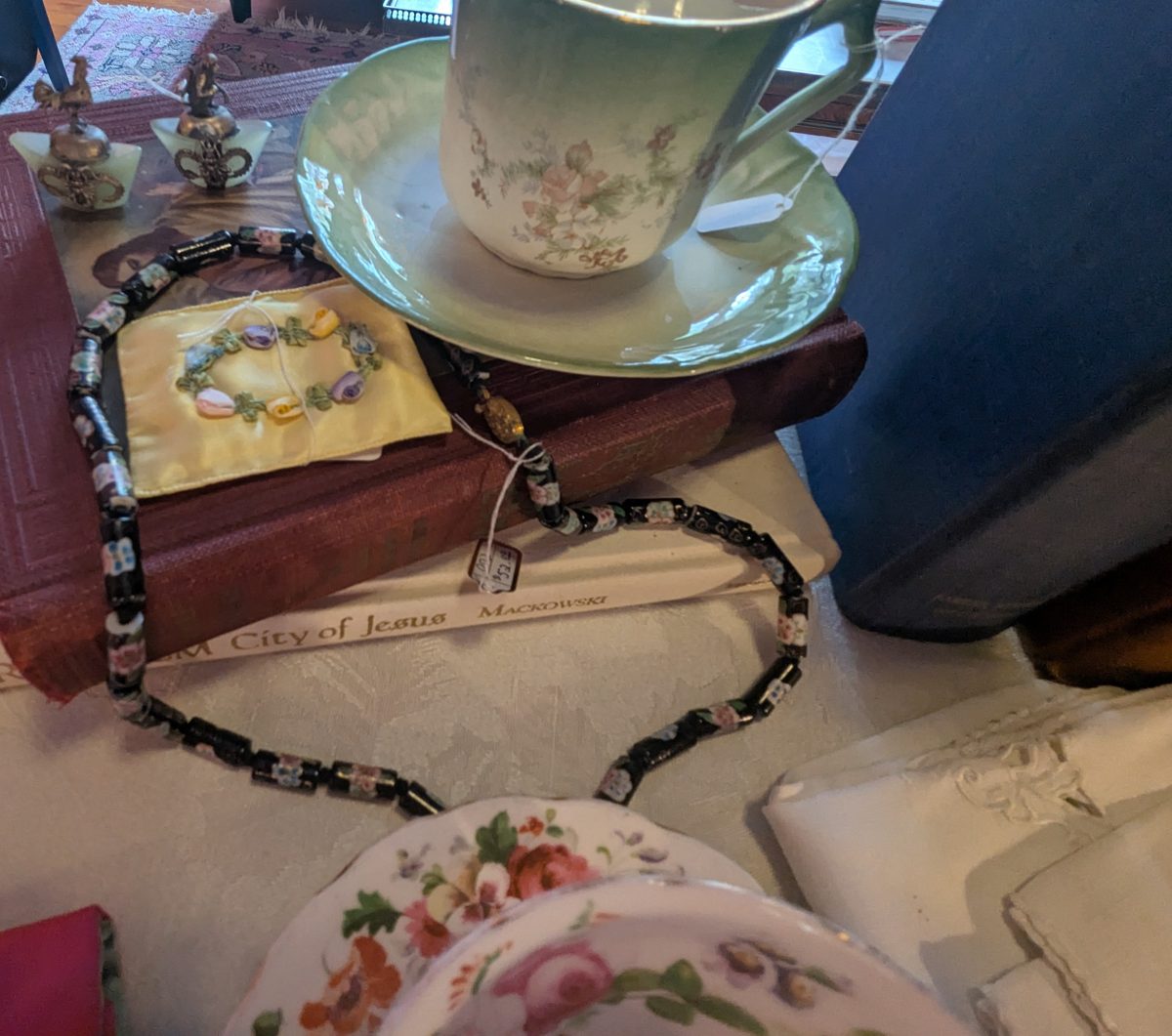 Mustache cups & keepsakes